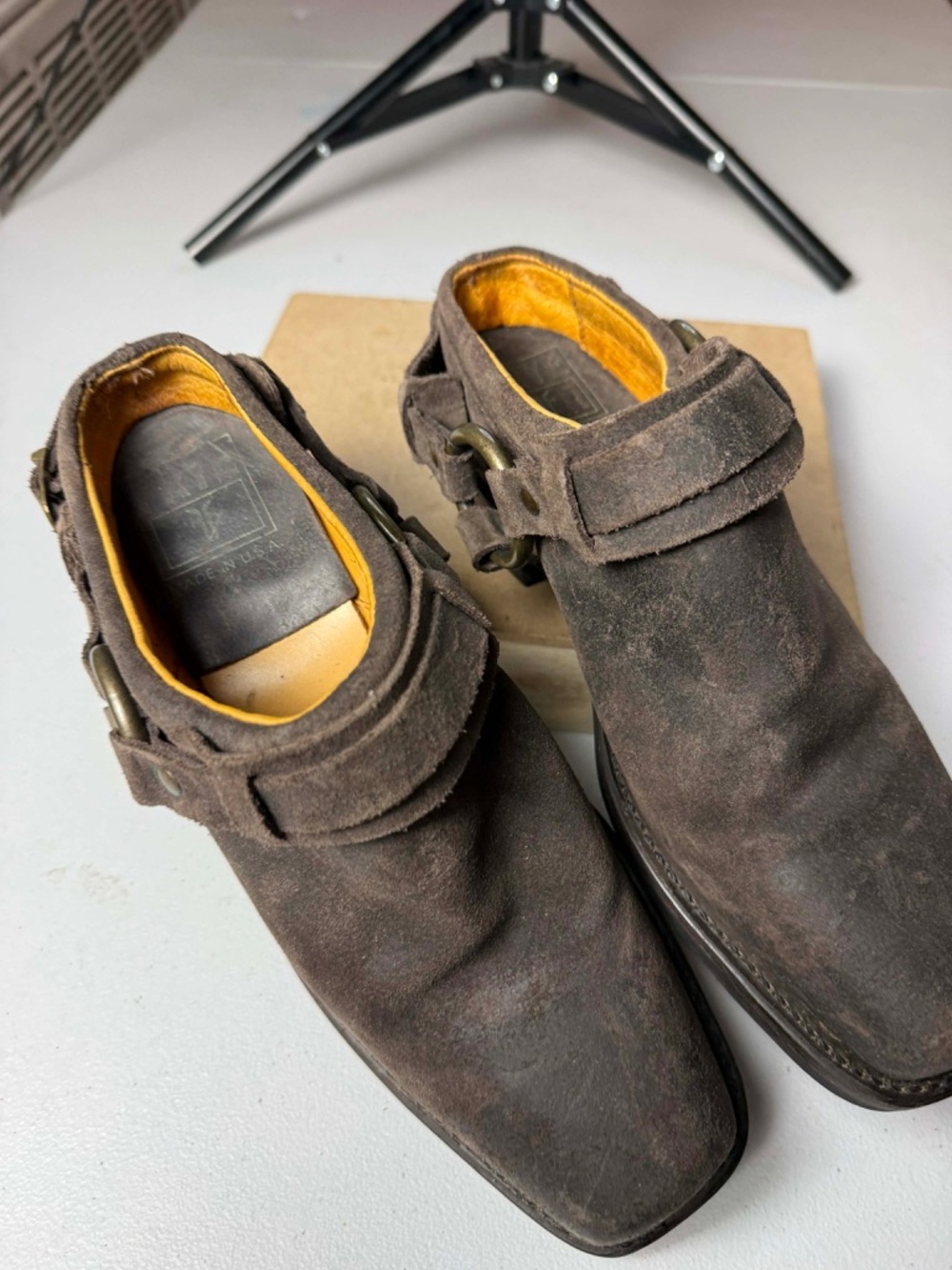 FRYE Belted Harness Mules
Clogs Biker Riding Brown Leather Size 7.5 USA Made - Picture 14 of 14